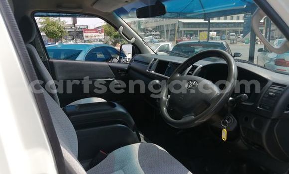 Acheter Occasion Voiture Toyota Hiace Blanc à Ezulwini, Hhohho Acheter Occasion Voiture Toyota Hiace Blanc à Ezulwini, Hhohho