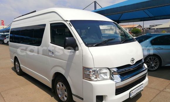Acheter Occasion Voiture Toyota Hiace Blanc à Ezulwini, Hhohho Acheter Occasion Voiture Toyota Hiace Blanc à Ezulwini, Hhohho