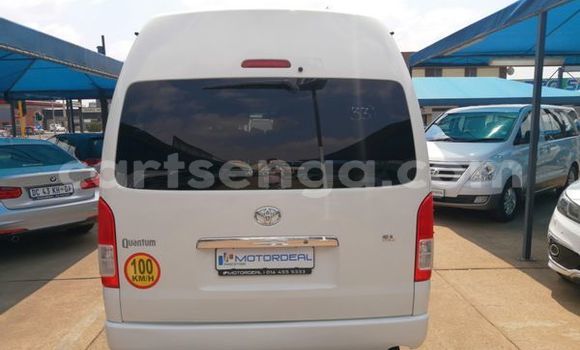 Acheter Occasion Voiture Toyota Hiace Blanc à Ezulwini, Hhohho Acheter Occasion Voiture Toyota Hiace Blanc à Ezulwini, Hhohho