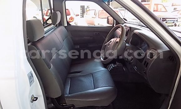 Buy Used Nissan NP 300 White Car in Mbabane in Manzini Buy Used Nissan NP 300 White Car in Mbabane in Manzini