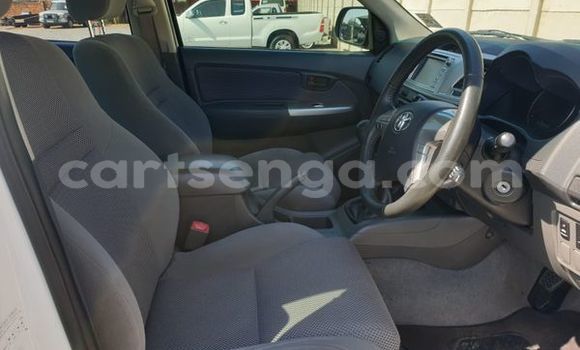 Nunua Ilio tumika Volkswagen Polo Silver Gari ndani ya Mbabane nchini Manzini Nunua Ilio tumika Volkswagen Polo Silver Gari ndani ya Mbabane nchini Manzini