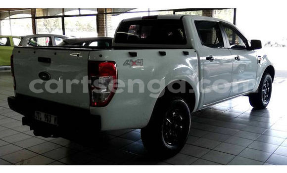 Nunua Ilio tumika Ford Ranger White Gari ndani ya Mbabane nchini Manzini Nunua Ilio tumika Ford Ranger White Gari ndani ya Mbabane nchini Manzini