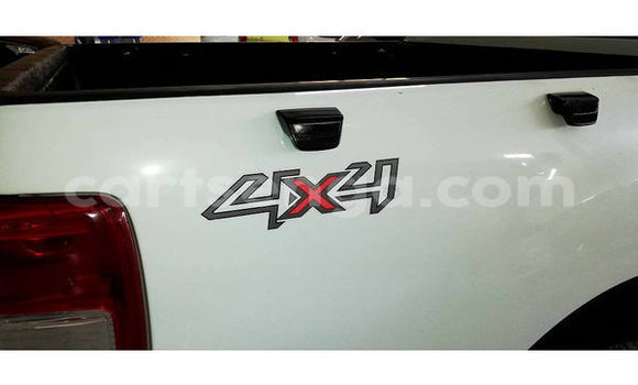 Nunua Ilio tumika Ford Ranger White Gari ndani ya Mbabane nchini Manzini Nunua Ilio tumika Ford Ranger White Gari ndani ya Mbabane nchini Manzini