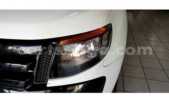 Nunua Ilio tumika Ford Ranger White Gari ndani ya Mbabane nchini Manzini Nunua Ilio tumika Ford Ranger White Gari ndani ya Mbabane nchini Manzini