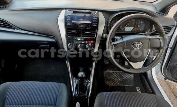 Nunua Ilio tumika Toyota Yaris White Gari ndani ya Mbabane nchini Manzini Nunua Ilio tumika Toyota Yaris White Gari ndani ya Mbabane nchini Manzini