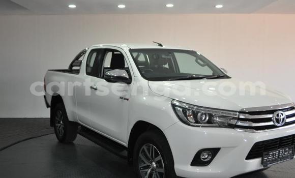 Buy Used Toyota Hilux White Car in Manzini in Manzini Buy Used Toyota Hilux White Car in Manzini in Manzini