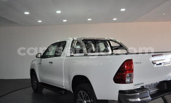 Buy Used Toyota Hilux White Car in Manzini in Manzini Buy Used Toyota Hilux White Car in Manzini in Manzini