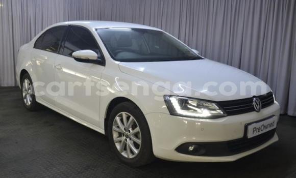 Nunua Ilio tumika Volkswagen Jetta White Gari ndani ya Manzini nchini Manzini