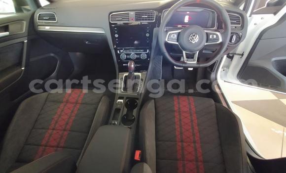 Nunua Ilio tumika Volkswagen Golf GTI White Gari ndani ya Ezulwini nchini Hhohho Nunua Ilio tumika Volkswagen Golf GTI White Gari ndani ya Ezulwini nchini Hhohho