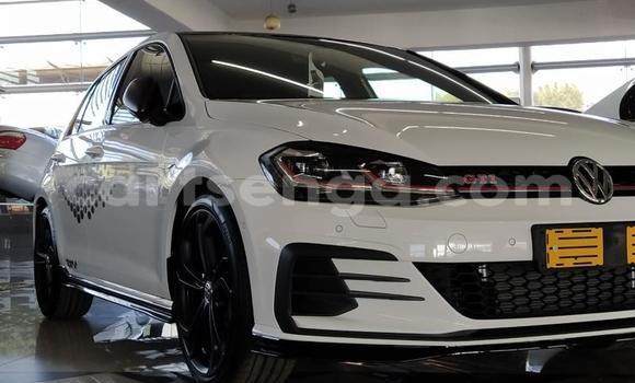 Nunua Ilio tumika Volkswagen Golf GTI White Gari ndani ya Ezulwini nchini Hhohho Nunua Ilio tumika Volkswagen Golf GTI White Gari ndani ya Ezulwini nchini Hhohho