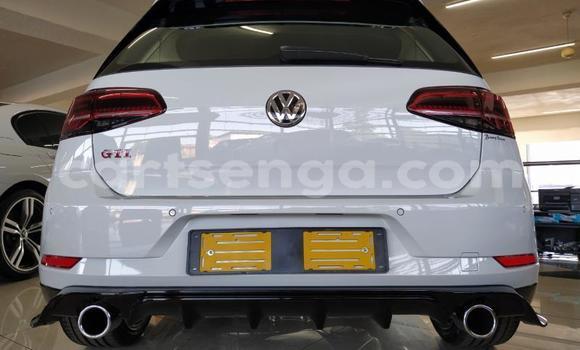 Nunua Ilio tumika Volkswagen Golf GTI White Gari ndani ya Ezulwini nchini Hhohho Nunua Ilio tumika Volkswagen Golf GTI White Gari ndani ya Ezulwini nchini Hhohho