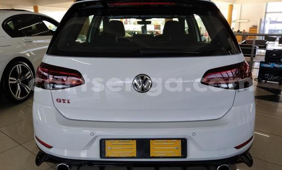Nunua Ilio tumika Volkswagen Golf GTI White Gari ndani ya Ezulwini nchini Hhohho Nunua Ilio tumika Volkswagen Golf GTI White Gari ndani ya Ezulwini nchini Hhohho