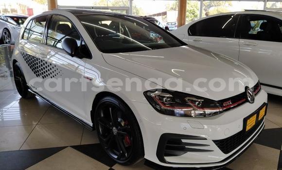Nunua Ilio tumika Volkswagen Golf GTI White Gari ndani ya Ezulwini nchini Hhohho Nunua Ilio tumika Volkswagen Golf GTI White Gari ndani ya Ezulwini nchini Hhohho