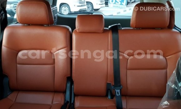 Buy Import Toyota Land Cruiser White Car in Import - Dubai in Hhohho Buy Import Toyota Land Cruiser White Car in Import - Dubai in Hhohho