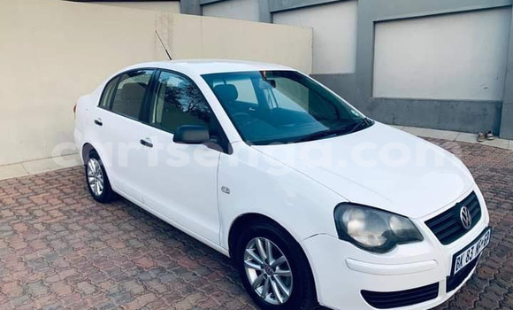 Nunua Ilio tumika Volkswagen Polo White Gari ndani ya Mbabane nchini Manzini