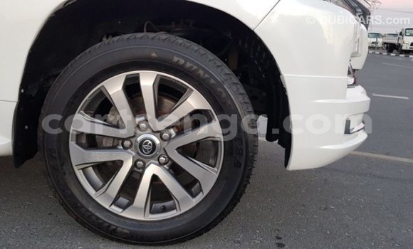 Buy Import Toyota Land Cruiser White Car in Import - Dubai in Hhohho Buy Import Toyota Land Cruiser White Car in Import - Dubai in Hhohho