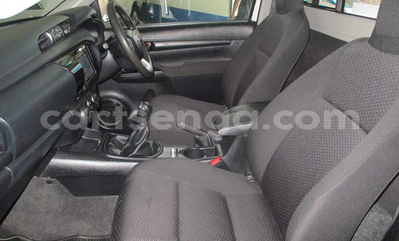 Buy Used Toyota Hilux White Car in Mbabane in Manzini Buy Used Toyota Hilux White Car in Mbabane in Manzini