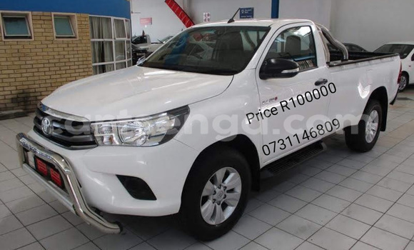 Buy Used Toyota Hilux White Car in Mbabane in Manzini Buy Used Toyota Hilux White Car in Mbabane in Manzini