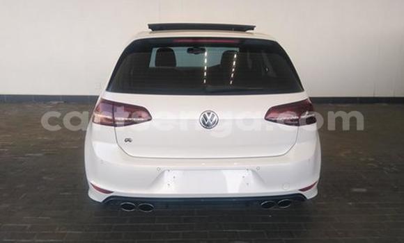 Acheter Occasion Voiture Volkswagen Golf R Blanc à Manzini, Manzini Acheter Occasion Voiture Volkswagen Golf R Blanc à Manzini, Manzini