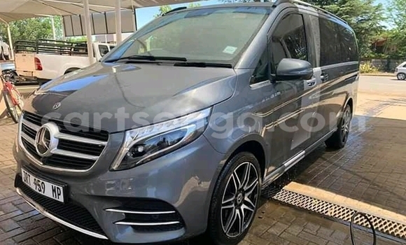Nunua Ilio tumika Mercedes‒Benz Vito Silver Gari ndani ya Manzini nchini Manzini Nunua Ilio tumika Mercedes‒Benz Vito Silver Gari ndani ya Manzini nchini Manzini