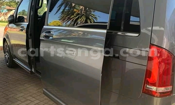 Nunua Ilio tumika Mercedes‒Benz Vito Silver Gari ndani ya Manzini nchini Manzini Nunua Ilio tumika Mercedes‒Benz Vito Silver Gari ndani ya Manzini nchini Manzini