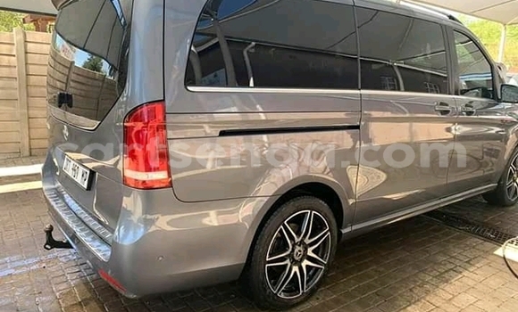 Nunua Ilio tumika Mercedes‒Benz Vito Silver Gari ndani ya Manzini nchini Manzini Nunua Ilio tumika Mercedes‒Benz Vito Silver Gari ndani ya Manzini nchini Manzini