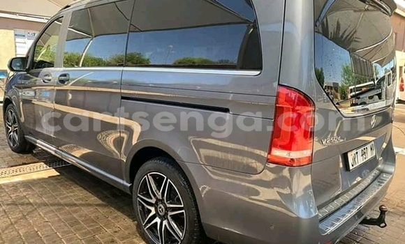 Nunua Ilio tumika Mercedes‒Benz Vito Silver Gari ndani ya Manzini nchini Manzini Nunua Ilio tumika Mercedes‒Benz Vito Silver Gari ndani ya Manzini nchini Manzini