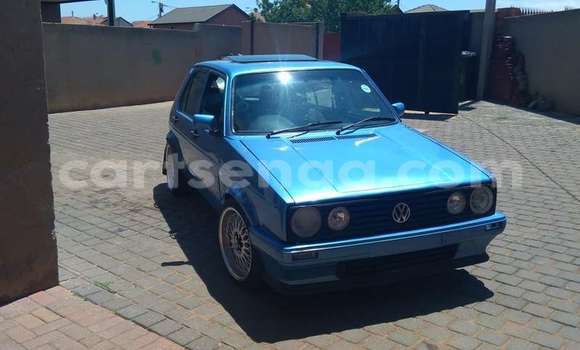 Buy Used Volkswagen Golf Blue Car in Bulembu in Hhohho