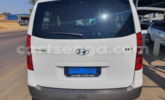 Acheter Occasion Voiture Hyundai H1 Blanc à Bulembu, Hhohho Acheter Occasion Voiture Hyundai H1 Blanc à Bulembu, Hhohho