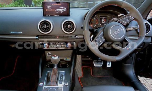 Nunua Ilio tumika Audi RS3 Black Gari ndani ya Ezulwini nchini Hhohho Nunua Ilio tumika Audi RS3 Black Gari ndani ya Ezulwini nchini Hhohho