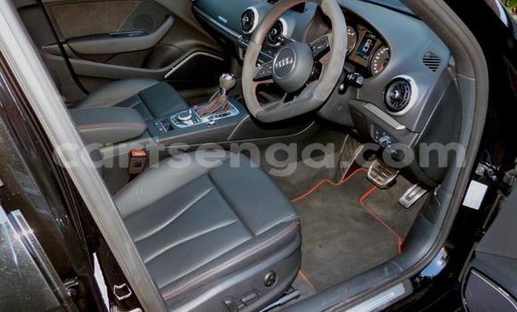 Nunua Ilio tumika Audi RS3 Black Gari ndani ya Ezulwini nchini Hhohho Nunua Ilio tumika Audi RS3 Black Gari ndani ya Ezulwini nchini Hhohho