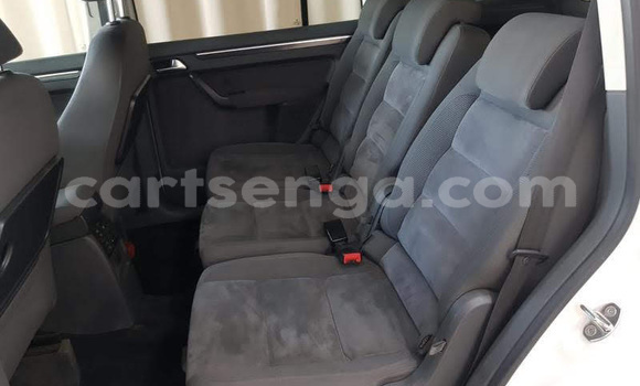 Buy Used Volkswagen Touran White Car in Mbabane in Manzini Buy Used Volkswagen Touran White Car in Mbabane in Manzini