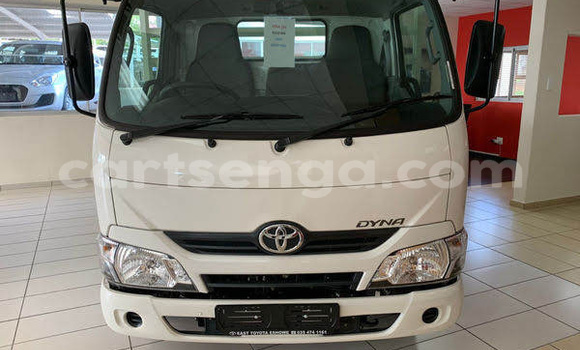 Buy Used Toyota Dyna White Car in Mbabane in Manzini Buy Used Toyota Dyna White Car in Mbabane in Manzini