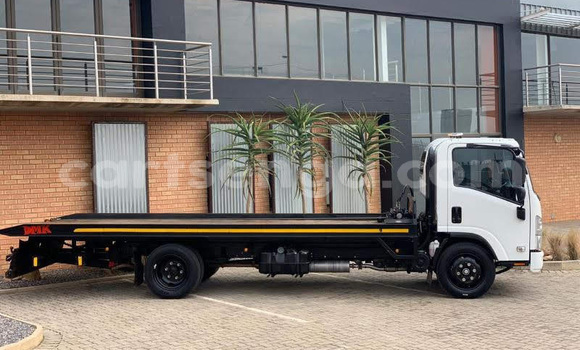 Buy Used Isuzu D–MAX White Car in Mbabane in Manzini Buy Used Isuzu D–MAX White Car in Mbabane in Manzini