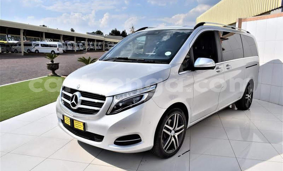 Nunua Ilio tumika Mercedes‒Benz Viano Silver Gari ndani ya Mbabane nchini Manzini Nunua Ilio tumika Mercedes‒Benz Viano Silver Gari ndani ya Mbabane nchini Manzini
