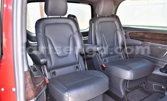 Buy Used Mercedes‒Benz V-klasse Red Car in Mbabane in Manzini Buy Used Mercedes‒Benz V-klasse Red Car in Mbabane in Manzini