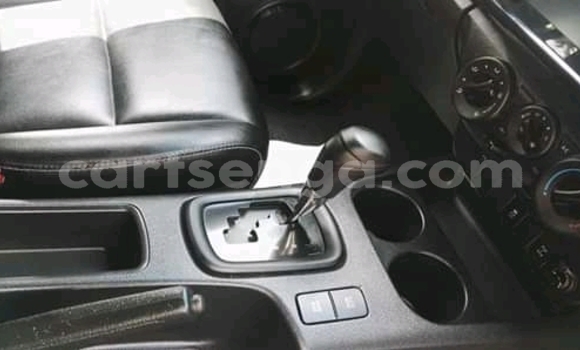 Buy Used Toyota Hilux Silver Car in Ezulwini in Hhohho Buy Used Toyota Hilux Silver Car in Ezulwini in Hhohho