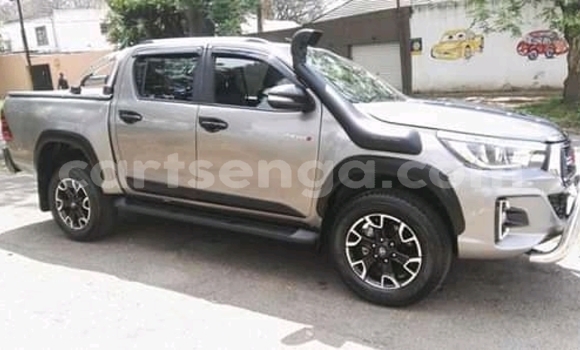 Buy Used Toyota Hilux Silver Car in Ezulwini in Hhohho Buy Used Toyota Hilux Silver Car in Ezulwini in Hhohho