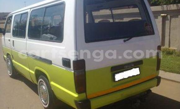Acheter Occasion Voiture Toyota Hiace Blanc à Hlatikulu, Shiselweni District Acheter Occasion Voiture Toyota Hiace Blanc à Hlatikulu, Shiselweni District