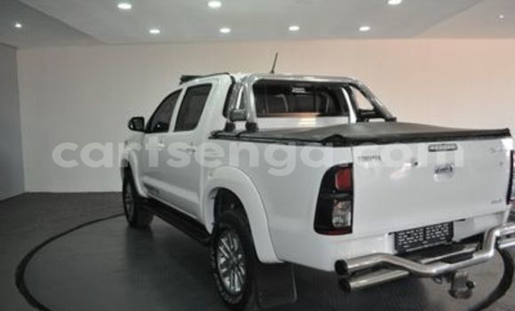 Buy Used Toyota Hilux White Car in Mbabane in Manzini Buy Used Toyota Hilux White Car in Mbabane in Manzini