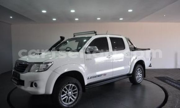 Buy Used Toyota Hilux White Car in Mbabane in Manzini Buy Used Toyota Hilux White Car in Mbabane in Manzini