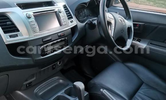 Buy Used Toyota Hilux White Car in Ezulwini in Hhohho Buy Used Toyota Hilux White Car in Ezulwini in Hhohho