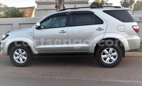 Acheter Occasion Voiture Toyota Fortuner Beige à Ezulwini, Hhohho Acheter Occasion Voiture Toyota Fortuner Beige à Ezulwini, Hhohho