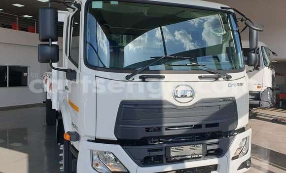 Nunua Ilio tumika Nissan AD White Gari ndani ya Manzini nchini Manzini Nunua Ilio tumika Nissan AD White Gari ndani ya Manzini nchini Manzini