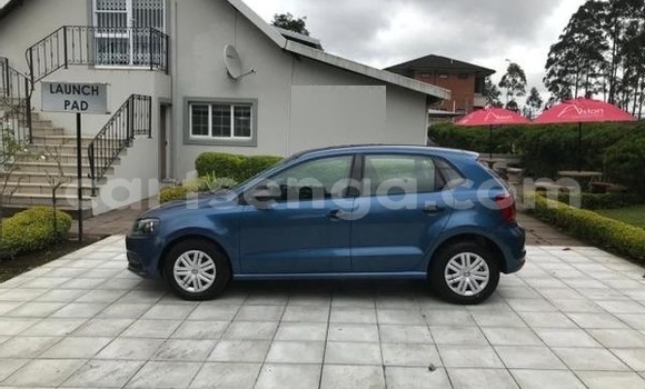 Nunua Ilio tumika Volkswagen Polo Blue Gari ndani ya Bulembu nchini Hhohho Nunua Ilio tumika Volkswagen Polo Blue Gari ndani ya Bulembu nchini Hhohho