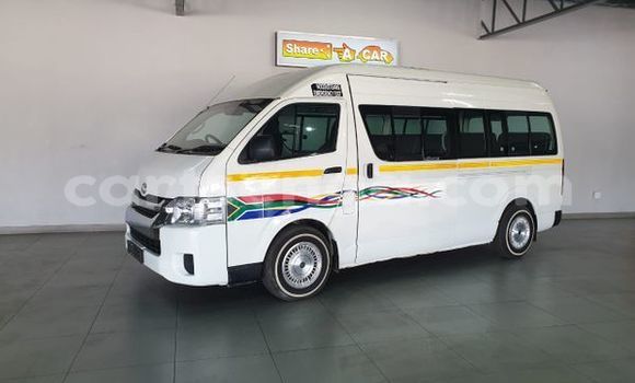 Acheter Occasion Voiture Toyota Hiace Blanc à Bulembu, Hhohho Acheter Occasion Voiture Toyota Hiace Blanc à Bulembu, Hhohho