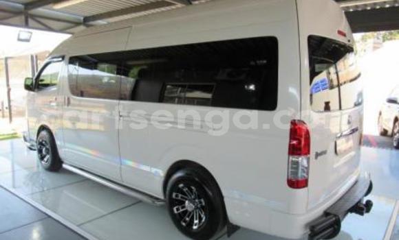Acheter Occasion Voiture Toyota Hiace Blanc à Bulembu, Hhohho Acheter Occasion Voiture Toyota Hiace Blanc à Bulembu, Hhohho