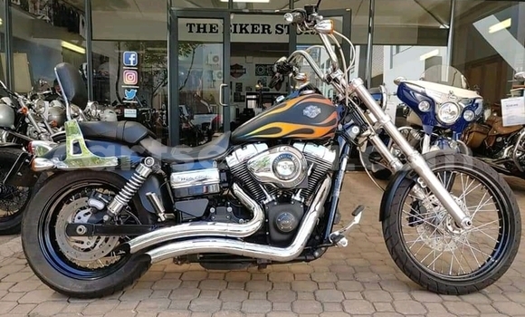 Buy Used Harley Davidson Dyna Beige Bike in Pigg's Peak in Hhohho Buy Used Harley Davidson Dyna Beige Bike in Pigg's Peak in Hhohho