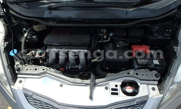 Nunua Ilio tumika Honda FIT White Gari ndani ya Big Bend nchini Lubombo Nunua Ilio tumika Honda FIT White Gari ndani ya Big Bend nchini Lubombo