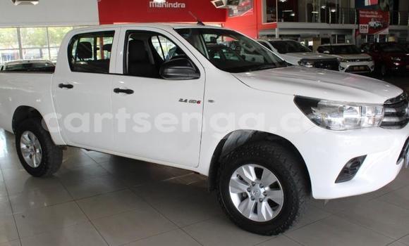 Buy Used Toyota Hilux White Car in Manzini in Manzini Buy Used Toyota Hilux White Car in Manzini in Manzini